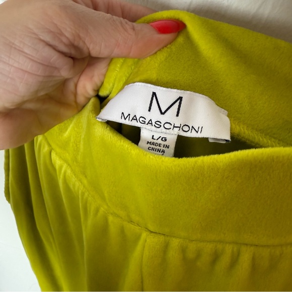 Magaschoni Lime Green Velour Lounge Set – Size Large - Picture 6 of 8